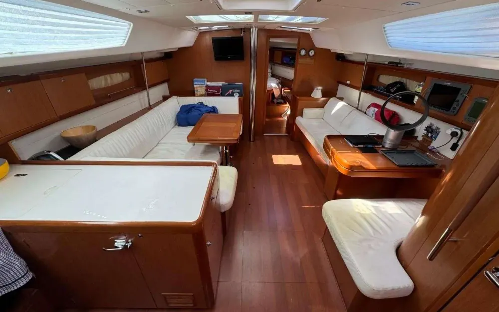 slider 12 Beneteau Oceanis 50