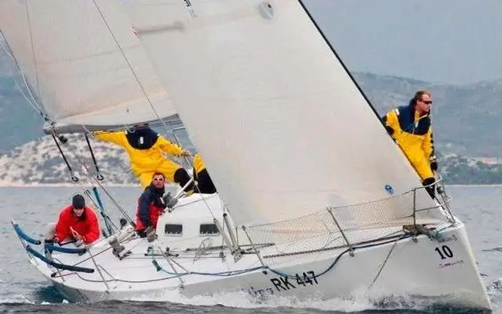 slider 2 Beneteau First 40.7