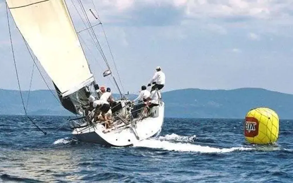 slider 4 Beneteau First 40.7