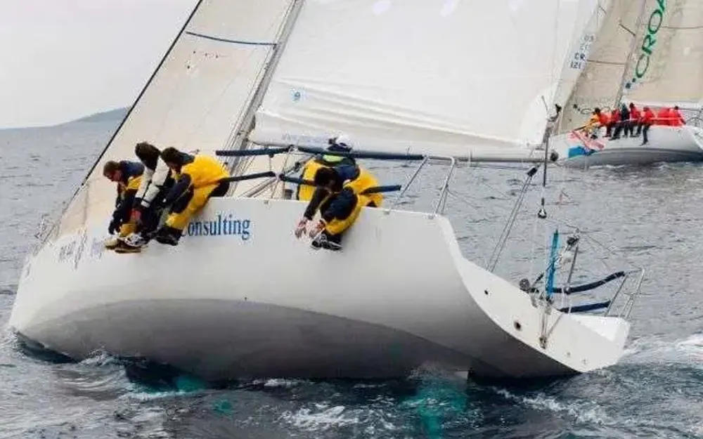 slider 6 Beneteau First 40.7