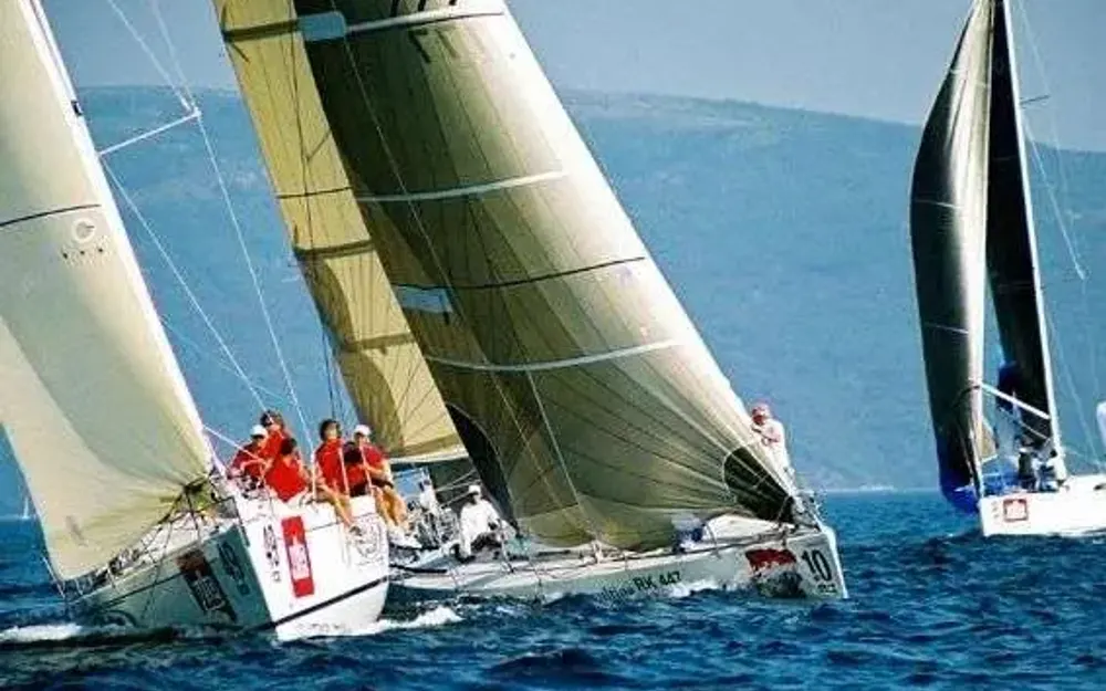 slider 7 Beneteau First 40.7