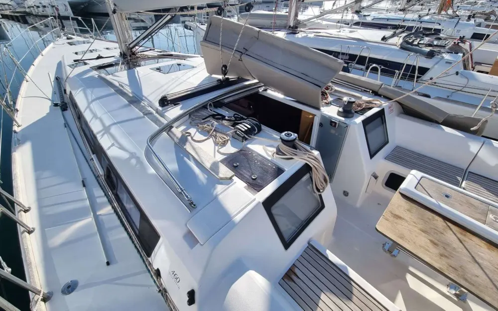 slider 14 Dufour  460 Grand Large