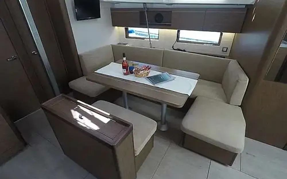 slider 10 Beneteau Oceanis 46.1