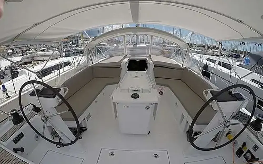 slider 8 Beneteau Oceanis 46.1