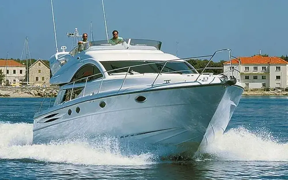 slider 0 Fairline Phantom 50