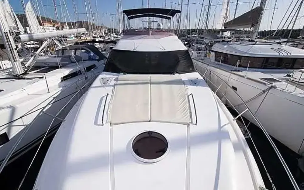 slider 10 Fairline Phantom 50