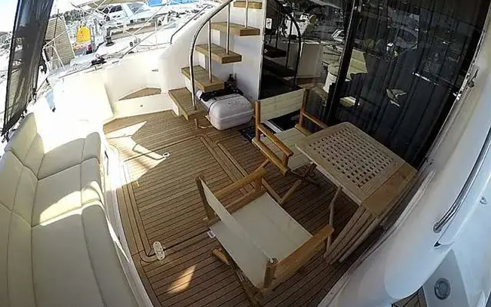 slider 22 Fairline Phantom 50