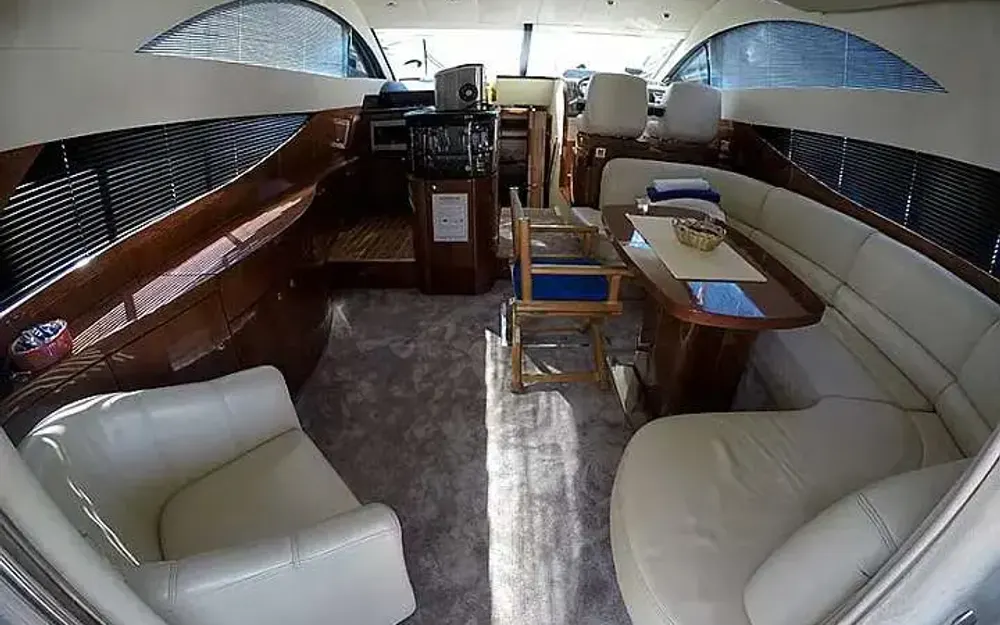 slider 24 Fairline Phantom 50