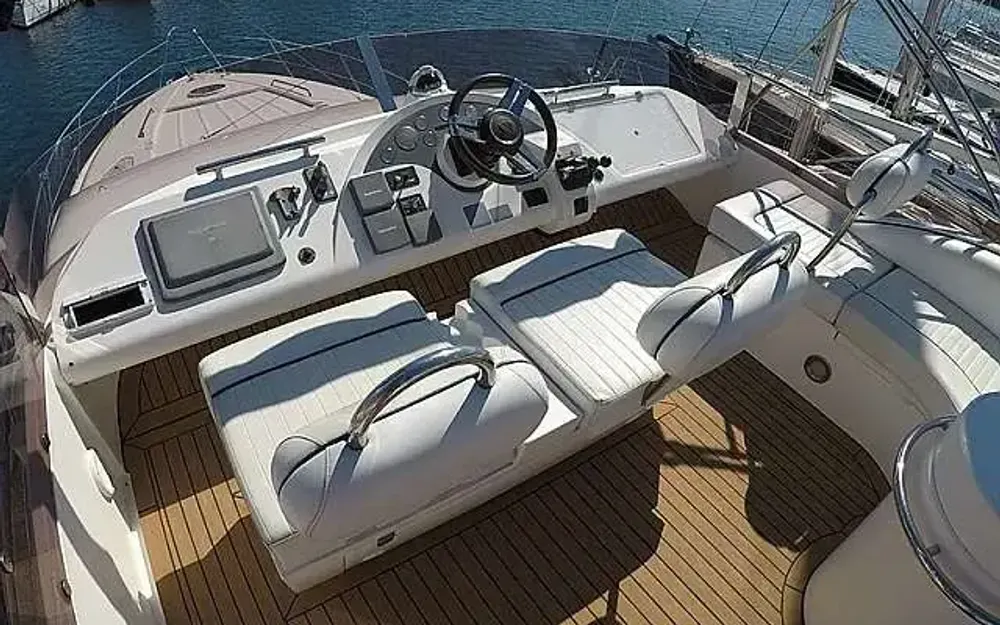 slider 29 Fairline Phantom 50
