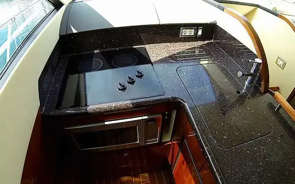 slider 32 Fairline Phantom 50