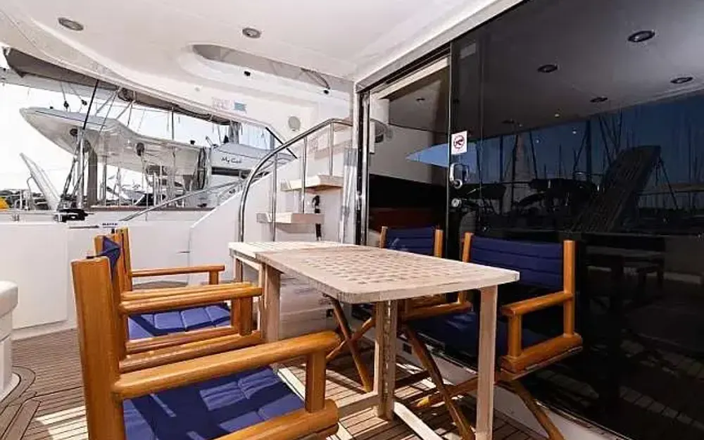 slider 37 Fairline Phantom 50