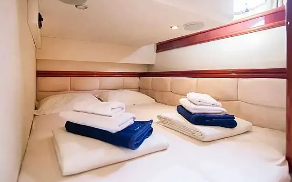 slider 43 Fairline Phantom 50