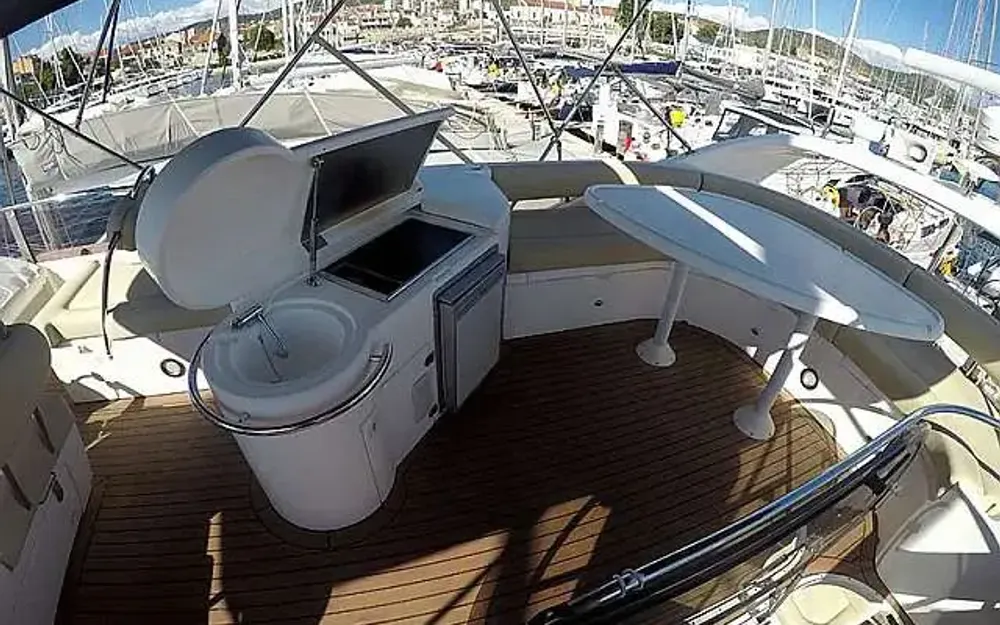 slider 7 Fairline Phantom 50