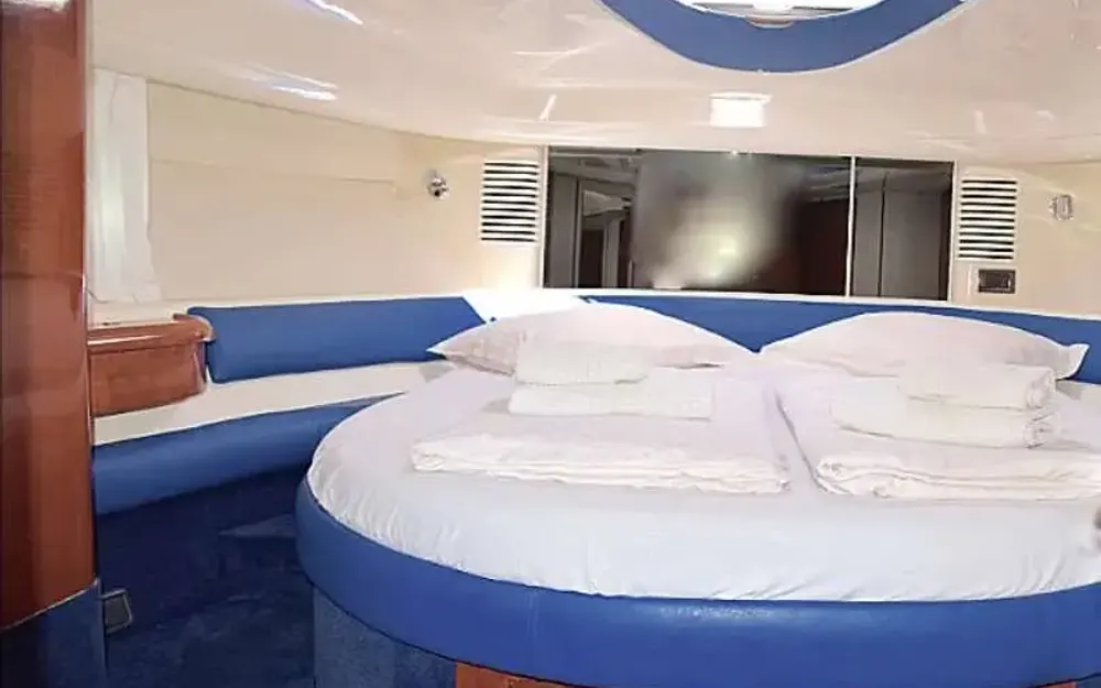 slider 10 Fairline Targa 48