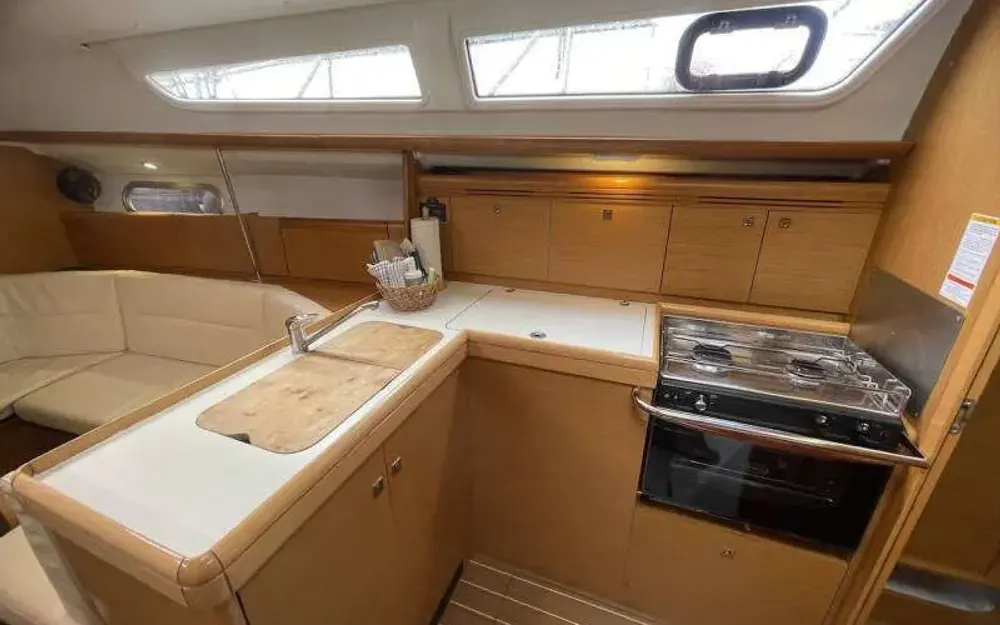 slider 25 Jeanneau Sun Odyssey 36 i