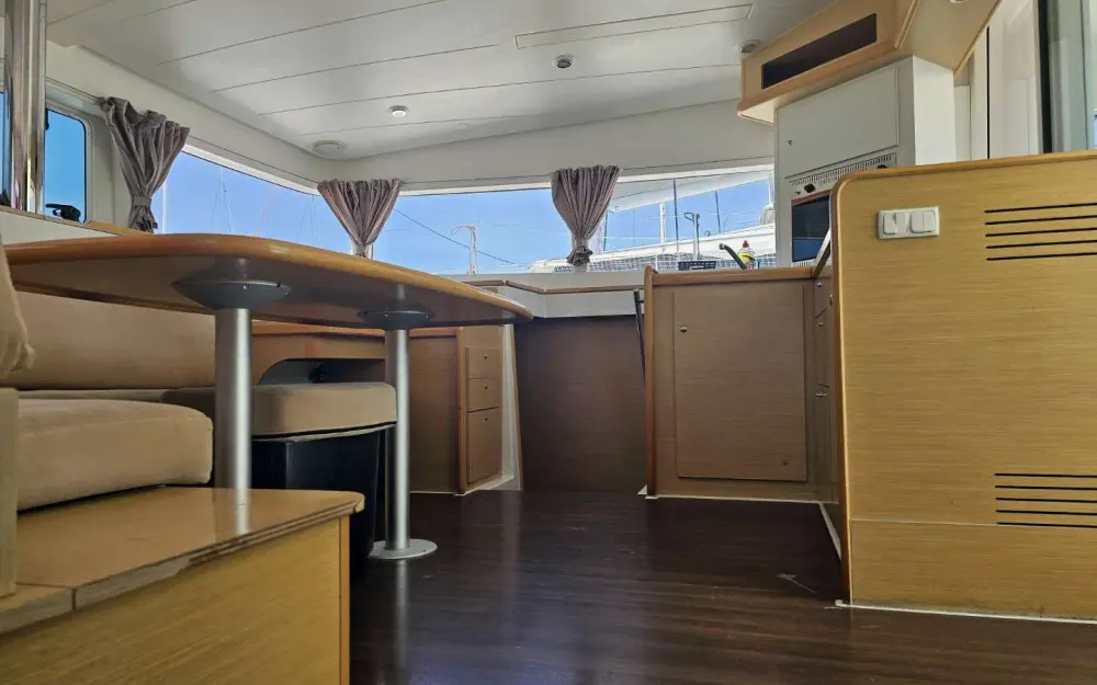 slider 18 Lagoon  400