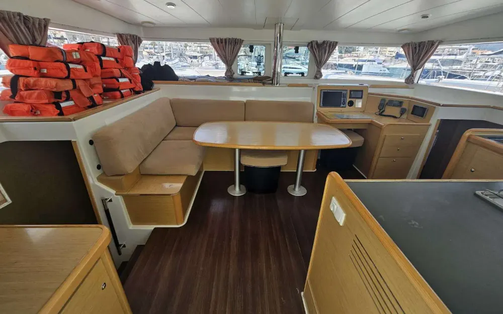 slider 32 Lagoon  400