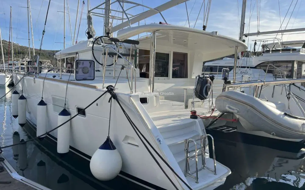 slider 6 Lagoon  400 S2