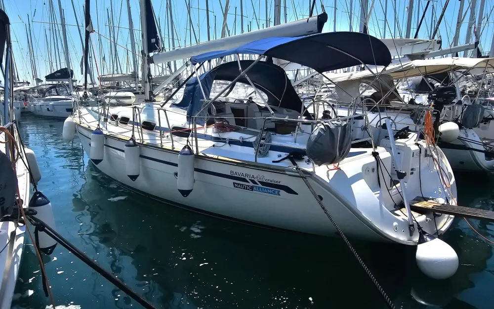 slider 0 Bavaria Cruiser 46