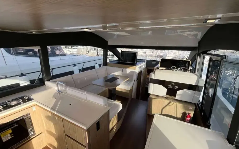 slider 22 Sealine  F430