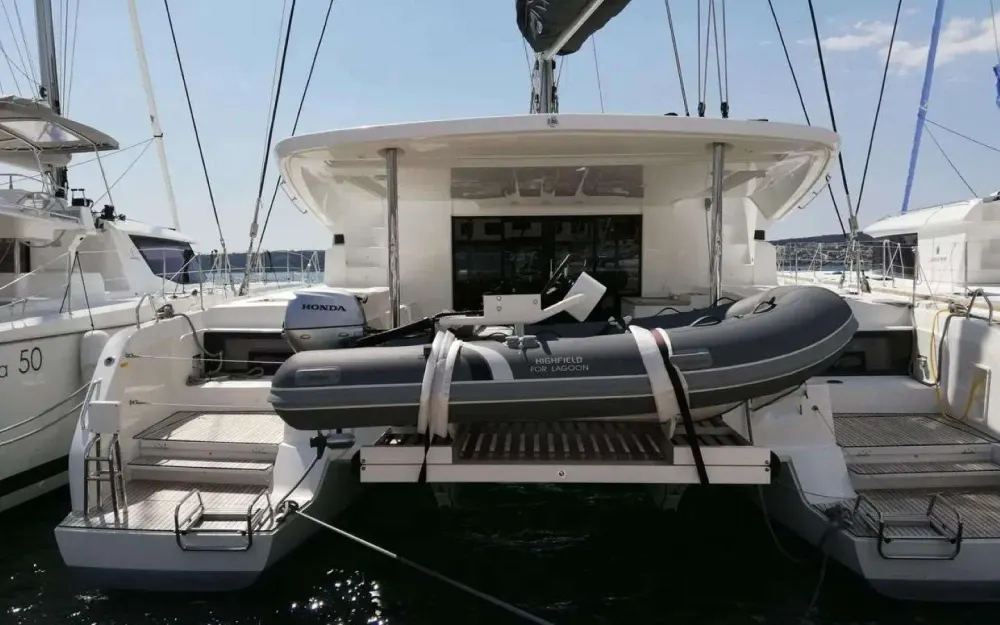 slider 10 Lagoon  50