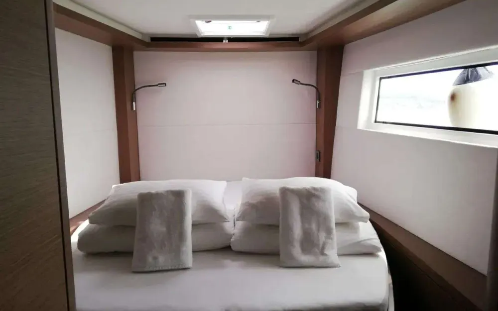 slider 5 Lagoon  50