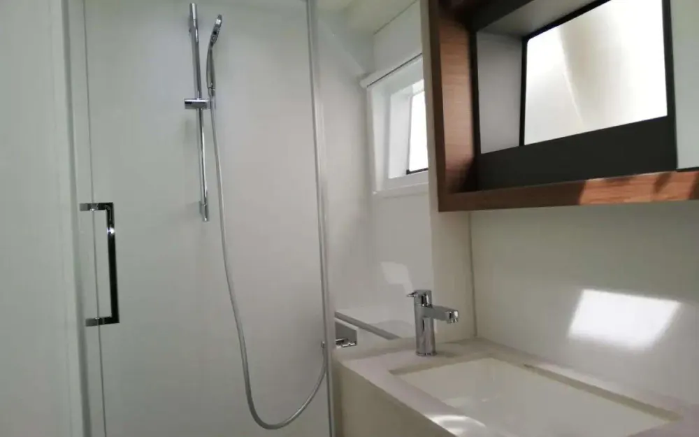 slider 8 Lagoon  50