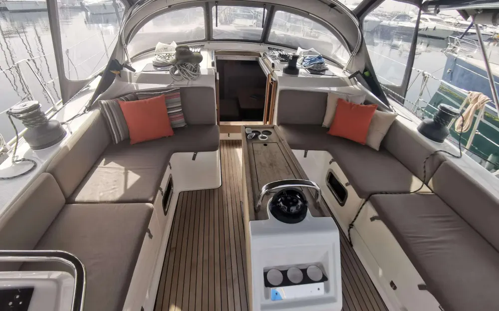 slider 3 Bavaria  51 Cruiser