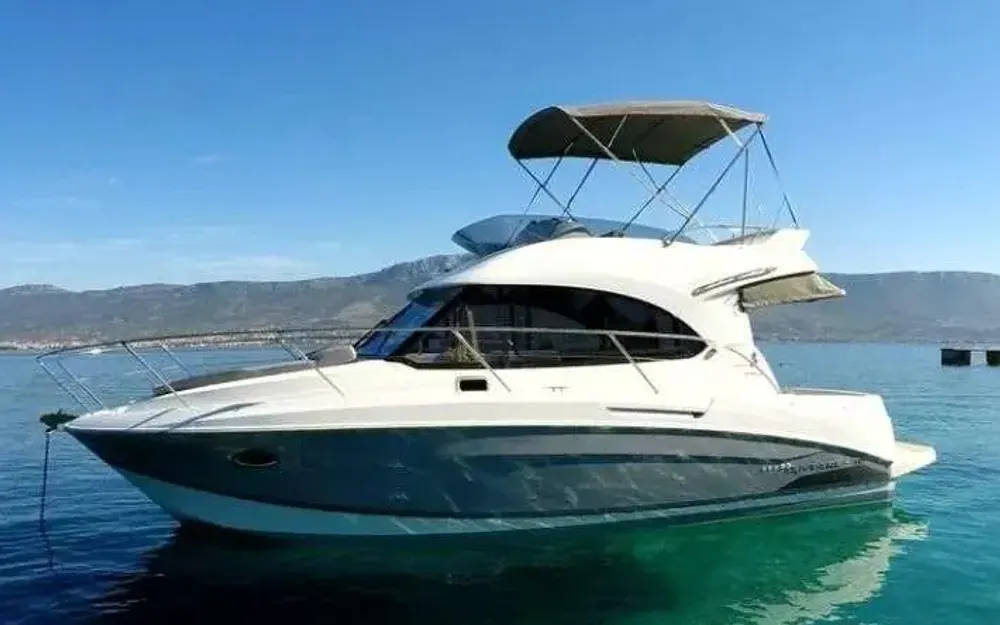 slider 0 Beneteau Antares 30 Fly
