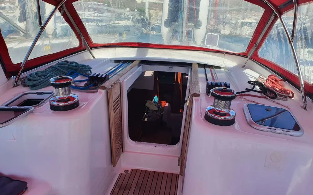 slider 9 Beneteau Oceanis 50