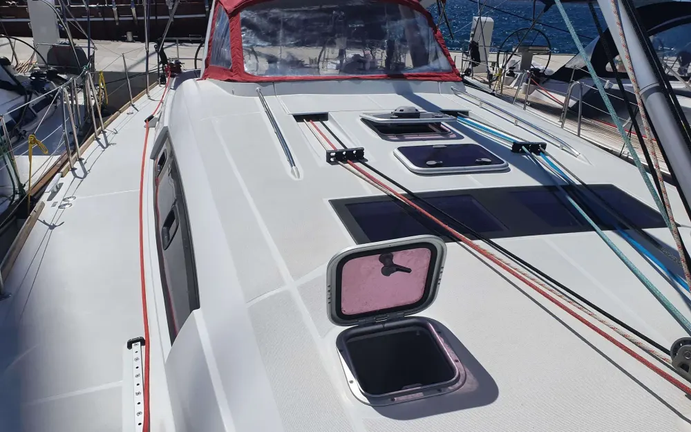 slider 10 Beneteau Oceanis 50