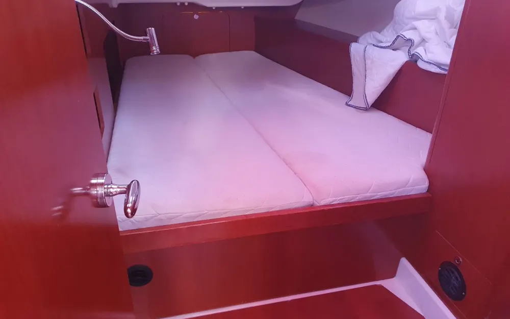 slider 8 Beneteau Oceanis 50