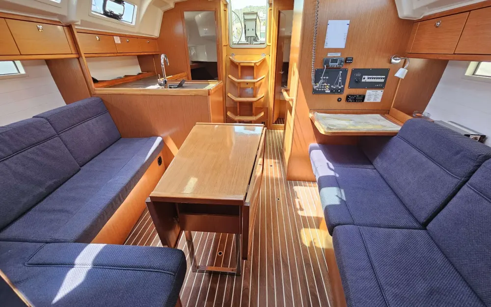 slider 11 Bavaria  37 Cruiser