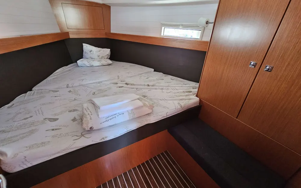 slider 12 Bavaria  37 Cruiser