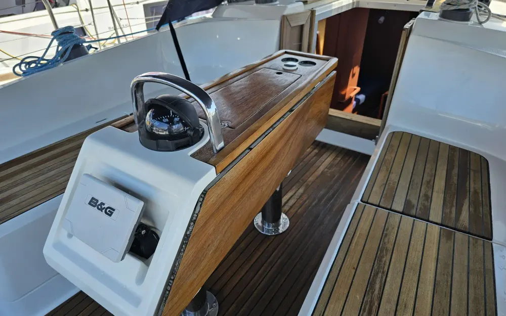 slider 14 Bavaria  37 Cruiser