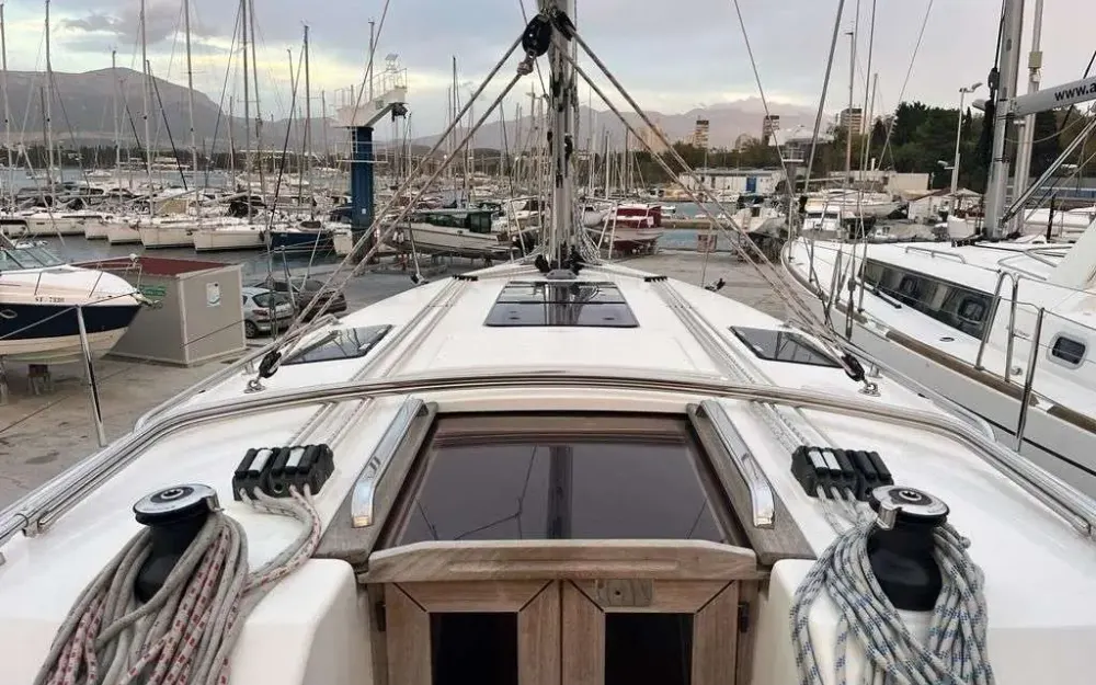 slider 1 Bavaria  37 Cruiser