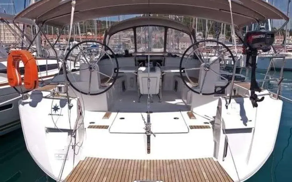 slider 12 Jeanneau Sun Odyssey 469
