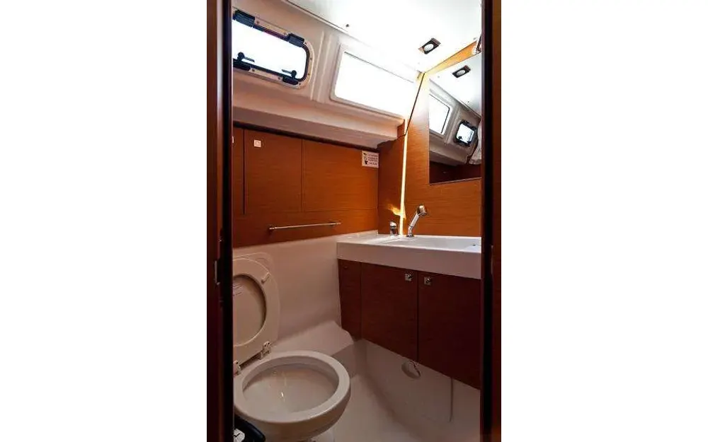 slider 3 Jeanneau Sun Odyssey 469
