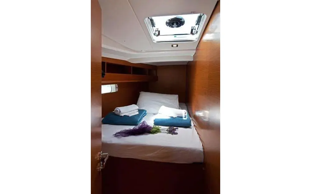 slider 4 Jeanneau Sun Odyssey 469