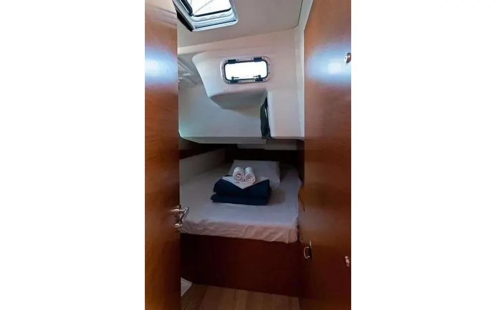 slider 6 Jeanneau Sun Odyssey 469