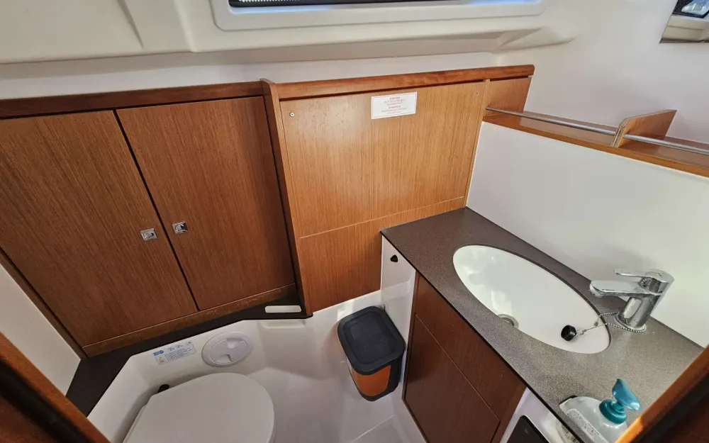 slider 10 Bavaria  37 Cruiser