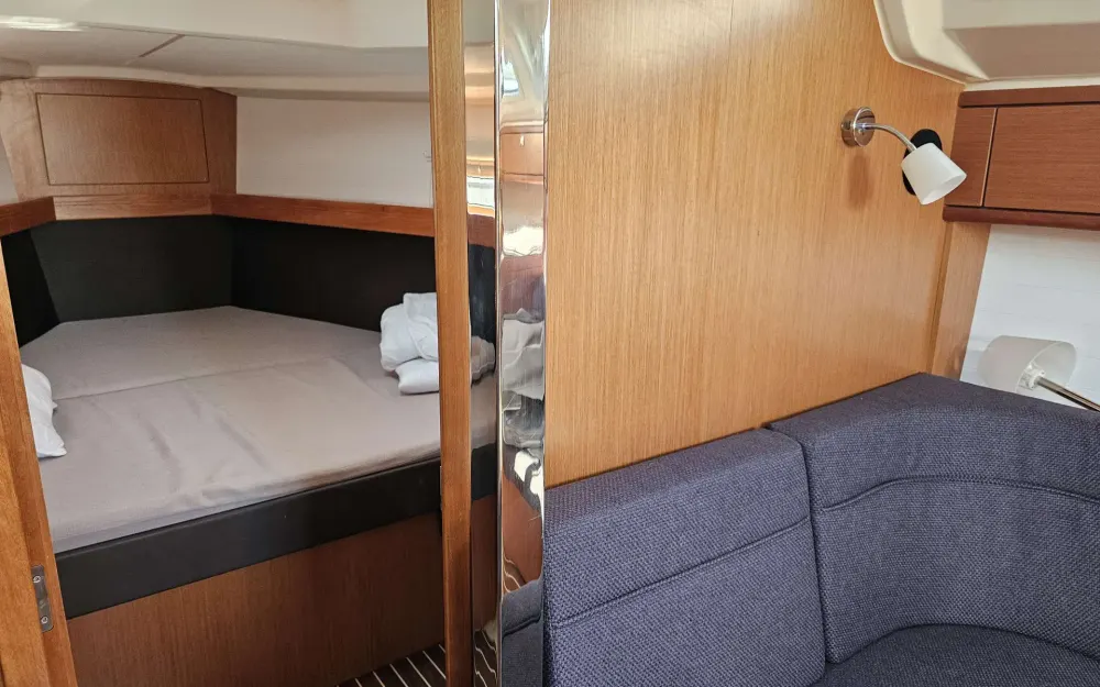 slider 5 Bavaria  37 Cruiser