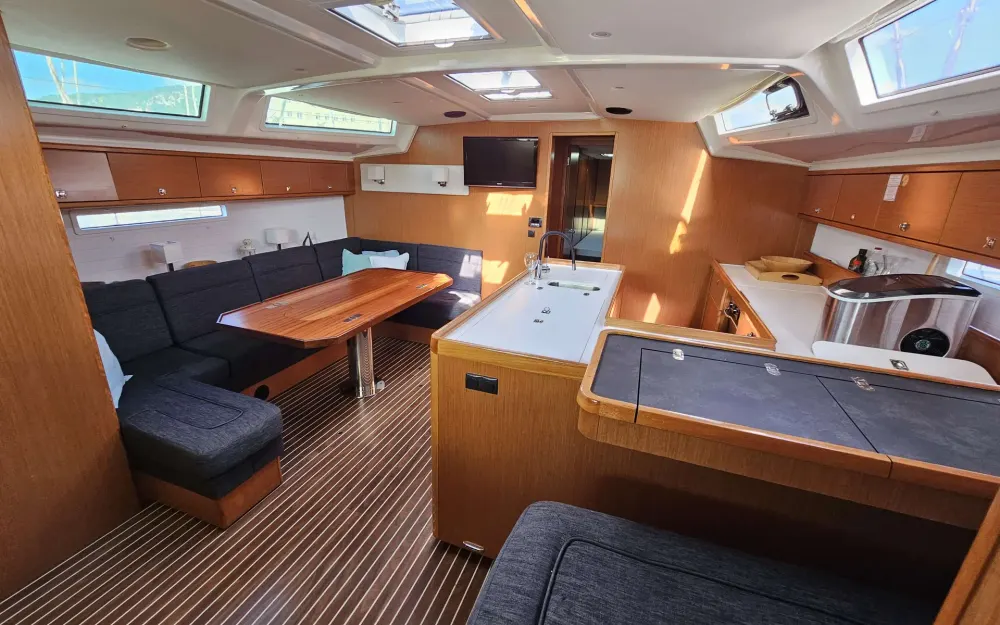 slider 21 Bavaria  56 Cruiser