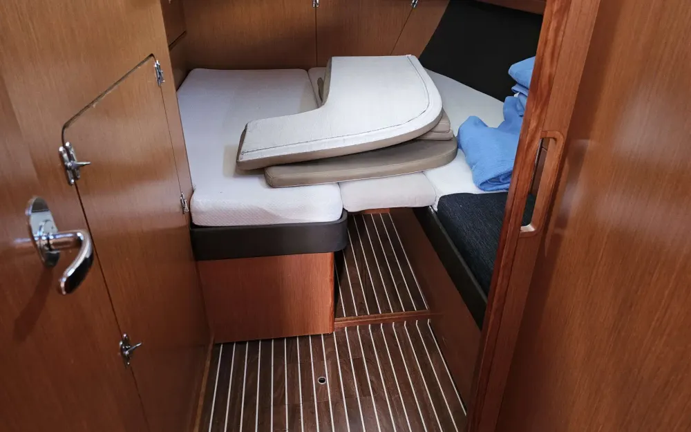 slider 3 Bavaria  56 Cruiser