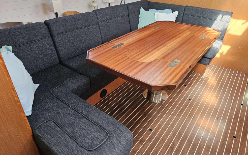 slider 5 Bavaria  56 Cruiser