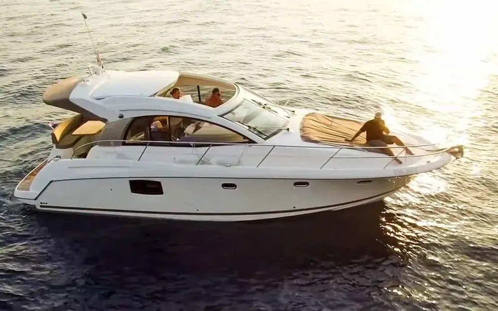 slider 0 Jeanneau Prestige 390