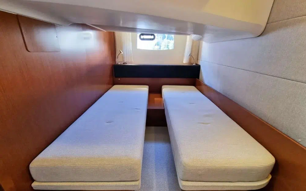 slider 9 Jeanneau Prestige 390