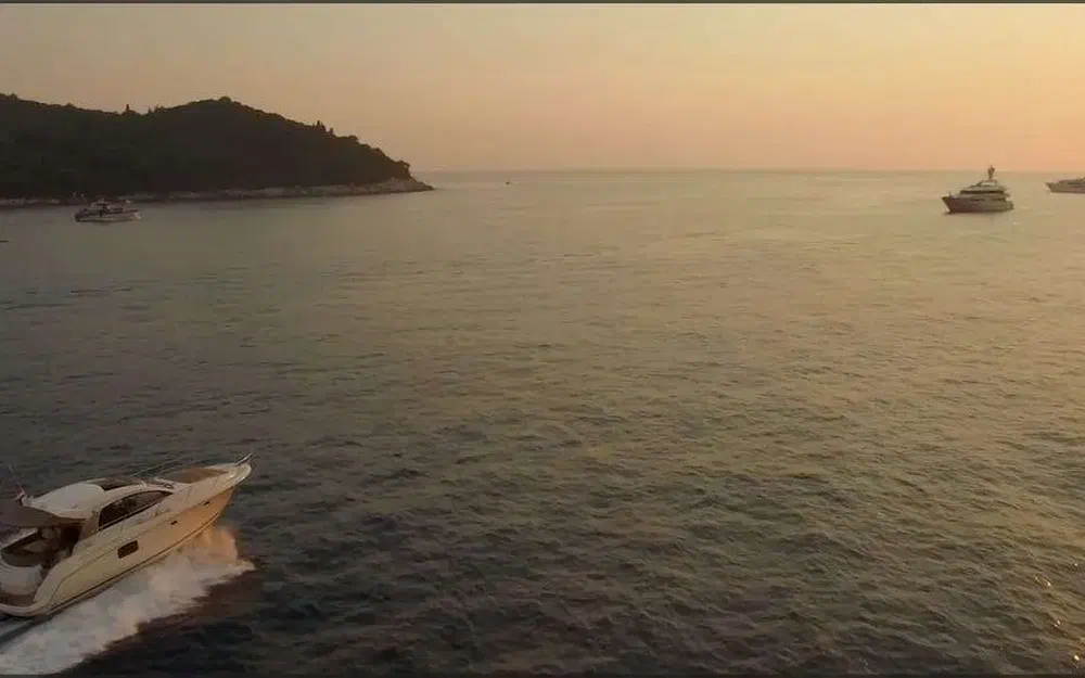 slider 12 Jeanneau Prestige 390