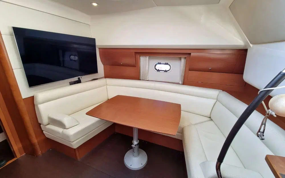 slider 17 Jeanneau Prestige 390