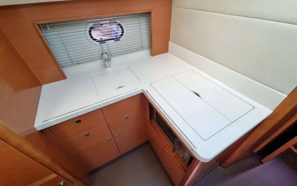 slider 1 Jeanneau Prestige 390 S